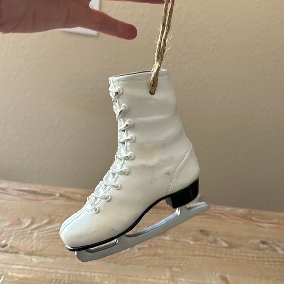 Ice Skate Ornaments Bundle of 9 - Picture 3 of 17